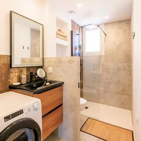 « l'observatoire » 6 Personnes Apartment Bandol